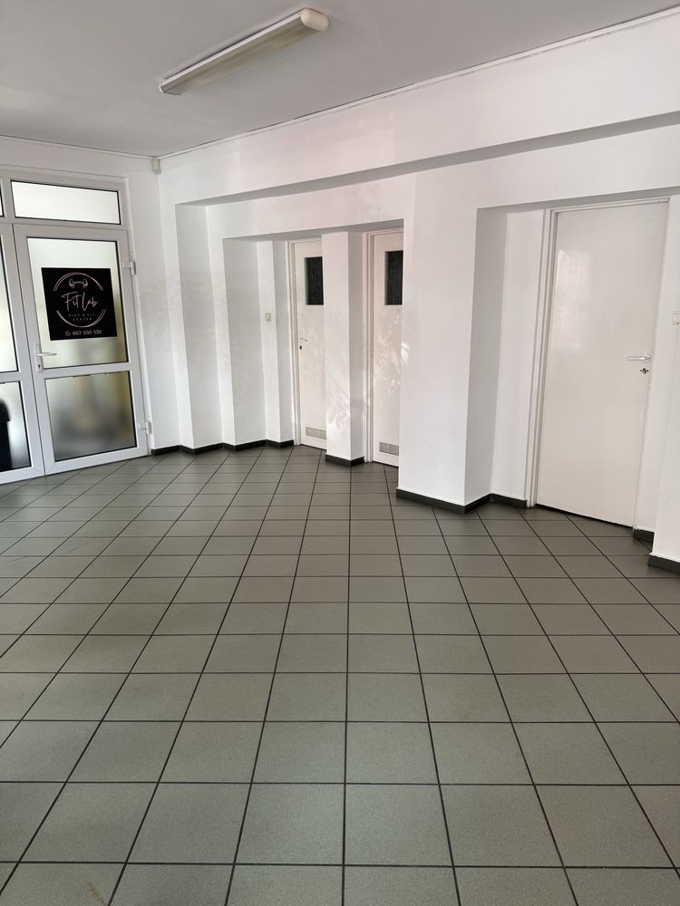 Wynajmę lokal usługowo biurowy 15m2