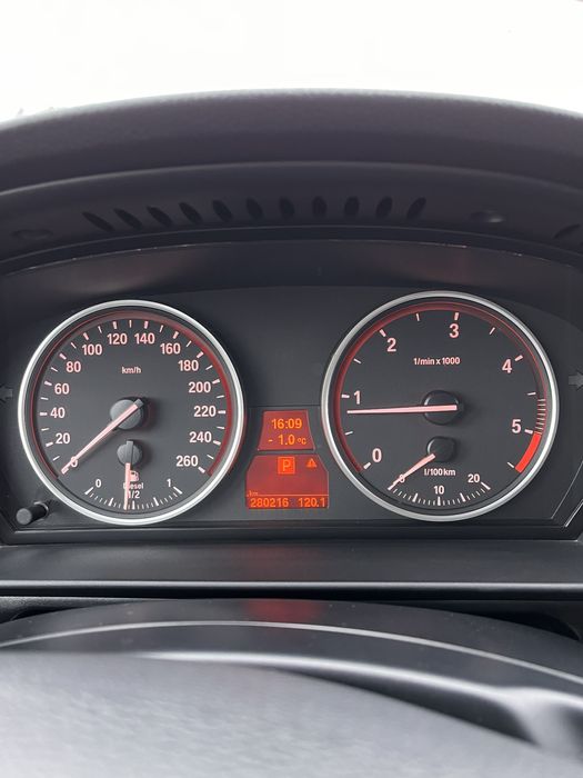 Продам BMW E61 TOURING 2010
