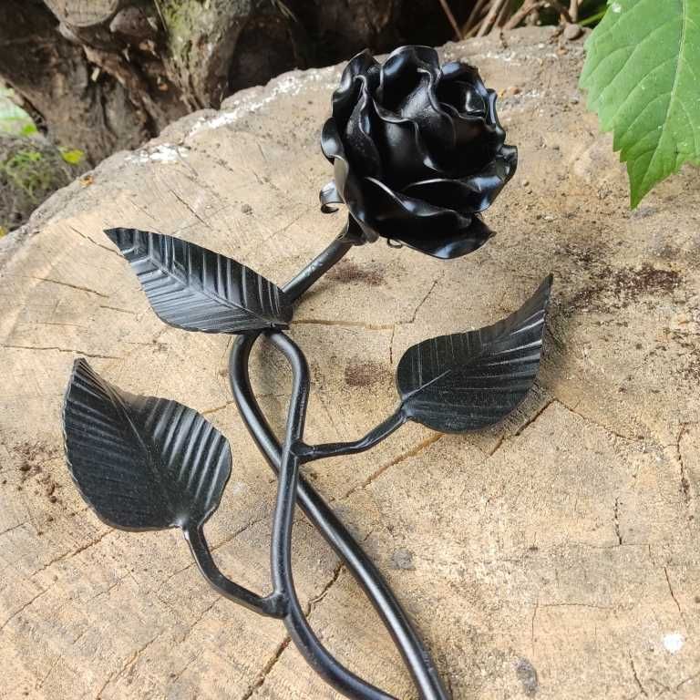 Róża kuta metalowa