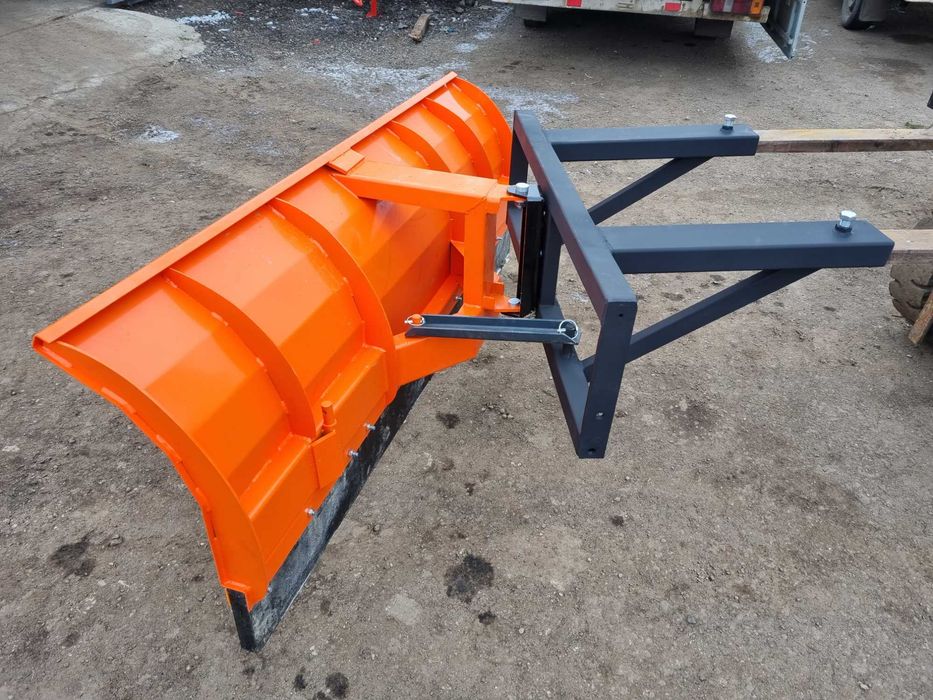 Pług do śniegu, lemiesz, odśnieżarka 3,0m