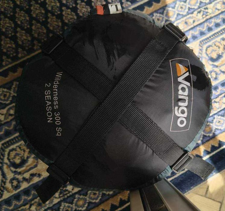 Продам спальний мішок Vango Wilderness 300Sq 2 season