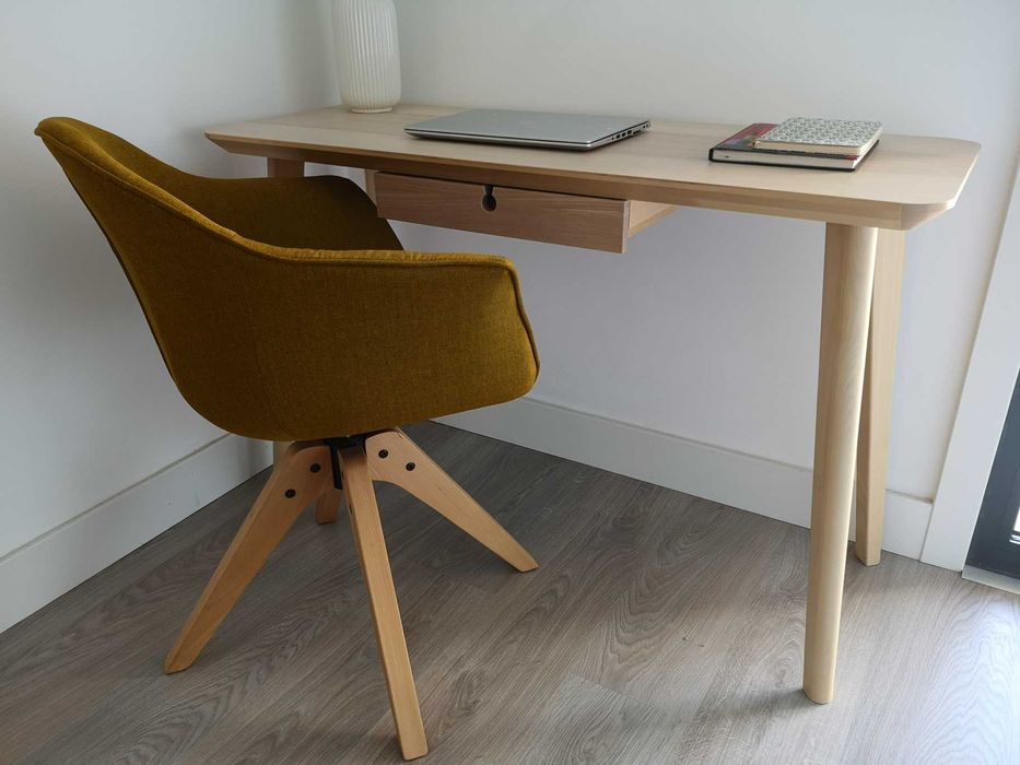 Secretária Lisabo - IKEA e/ou Cadeirão Quilda rotativo La redoute