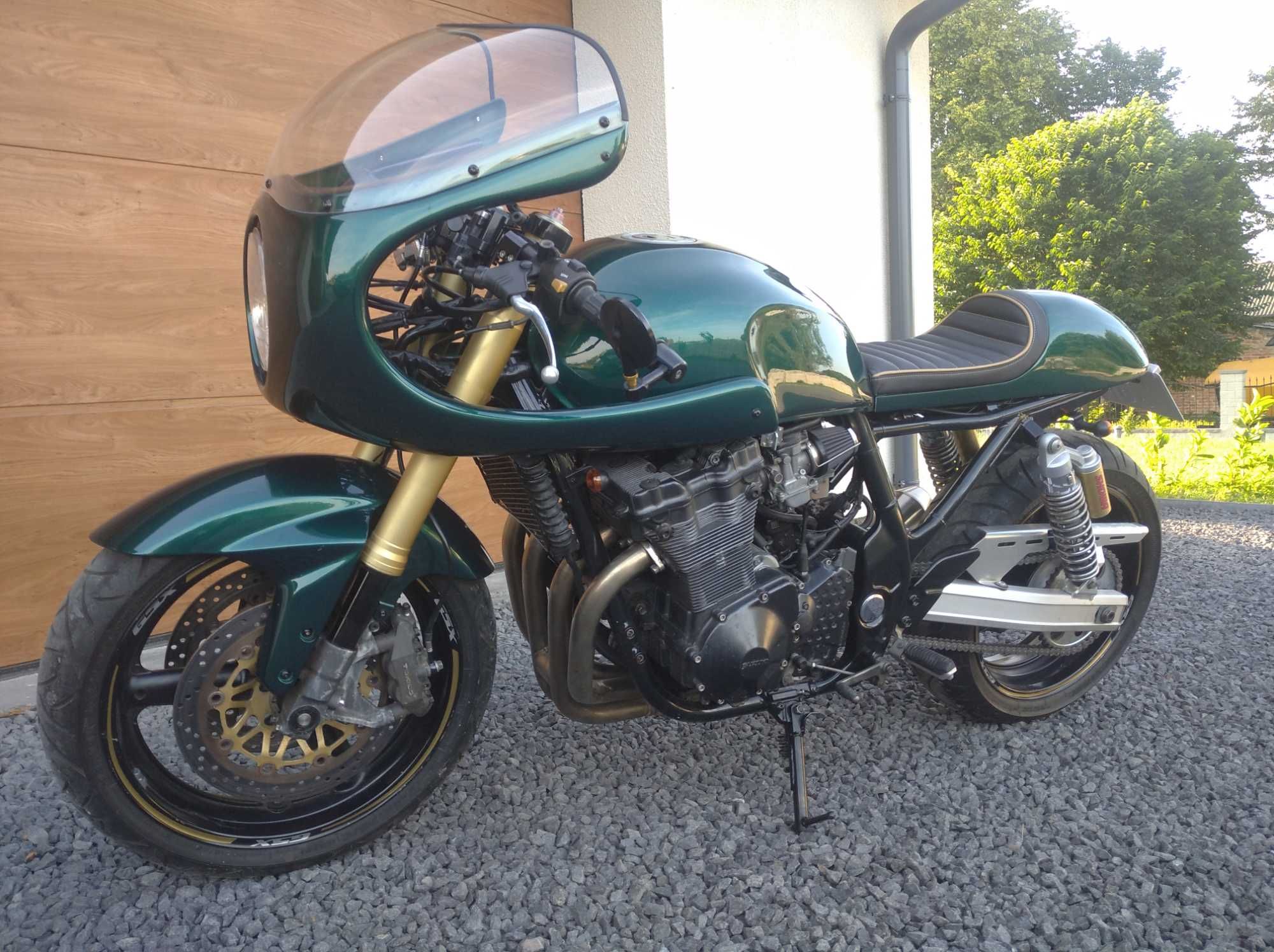 Suzuki gsx750 gsx 750 Inazuma cafe racer
