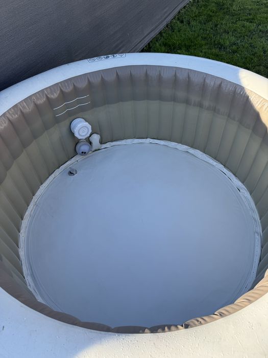 Jaquzzi dmuchane intex