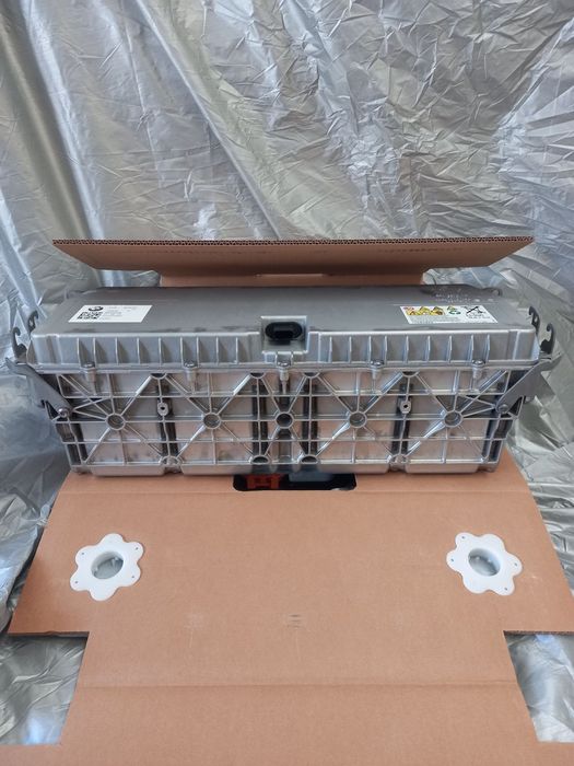 Склад BMW Mercedes Audi Porsche новий оригінал