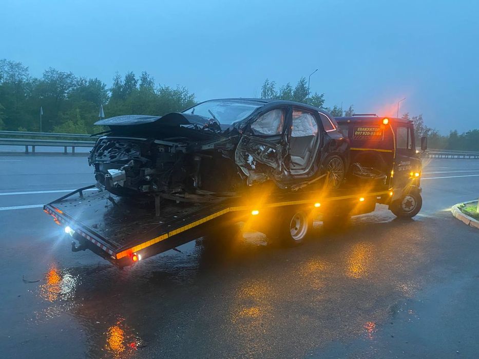 Послуги Евакуатор Рівне Евакуатор Ровно Цілодобово Лавета 24/7 по всій