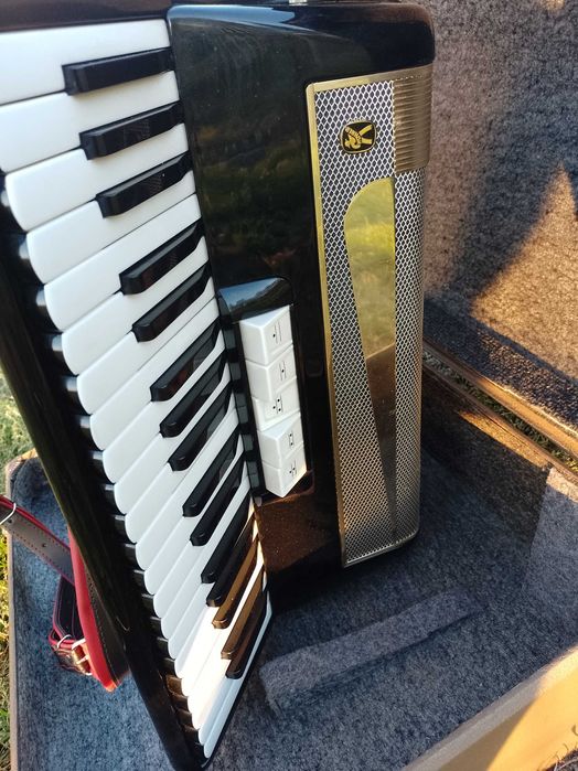 Akordeon Hohner Lucia III 96 basów oryginał