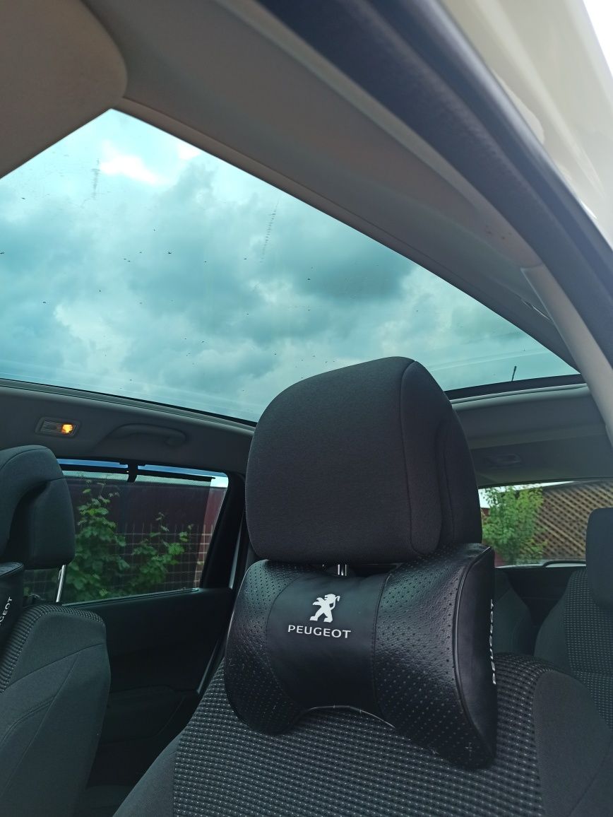 PEUGEOT 5008 Allure 2015 1.6 THP