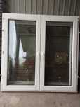 Okno plastikowe 150x150