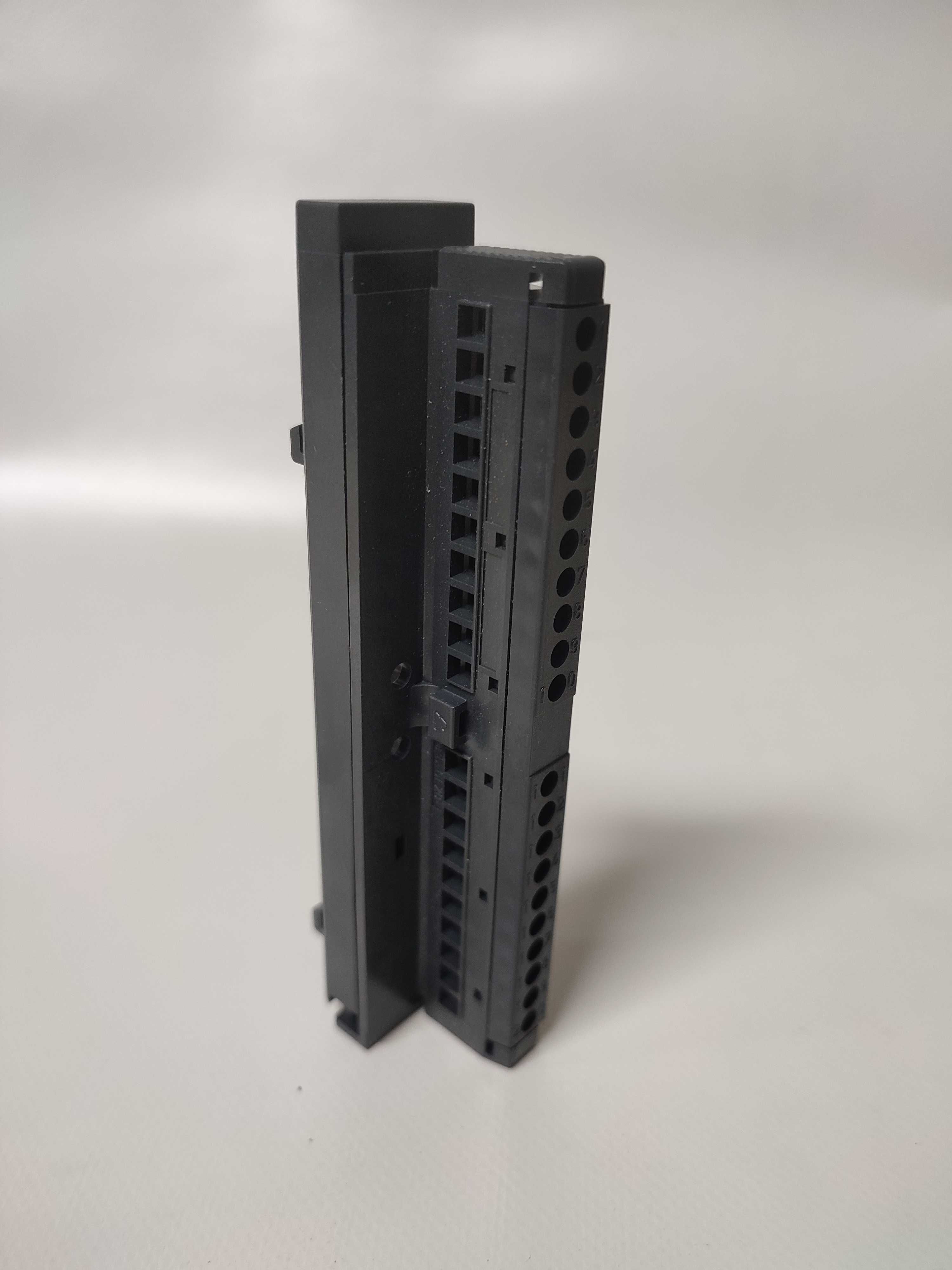 Siemens Simatic 6ES7 332-5HD01-0AB0 Analog Output Module