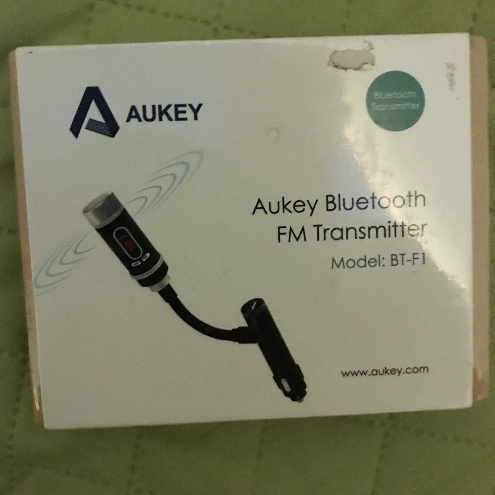 FM модулятор трансмітер Aukey BT-F1. Кабелі microUSB та miniUSB