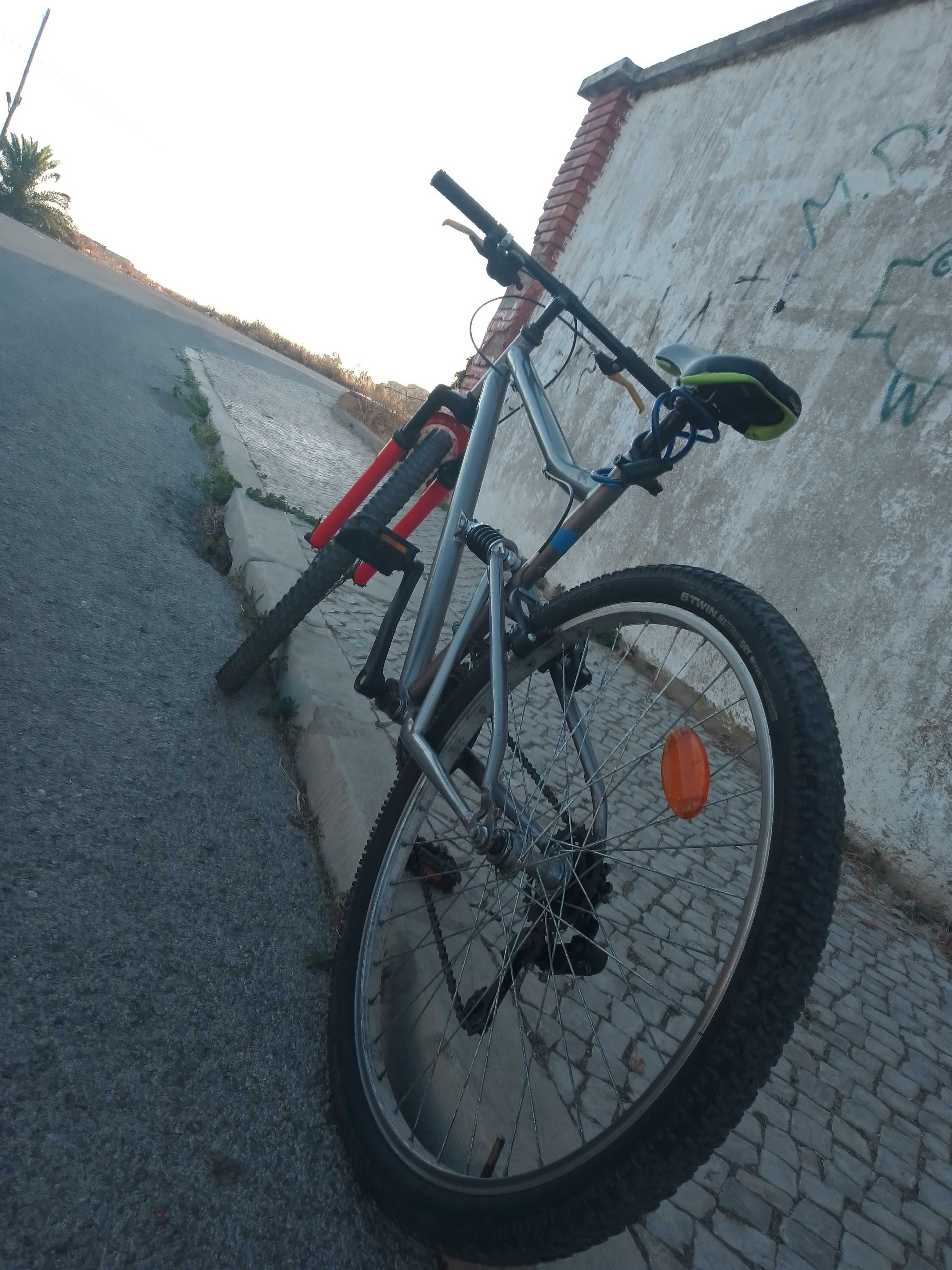 Vendo bicicleta em bom estado