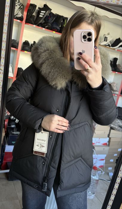 Натуральна зимова куртка з шикарним хутром. Розміри 42,46,48 в наявнос