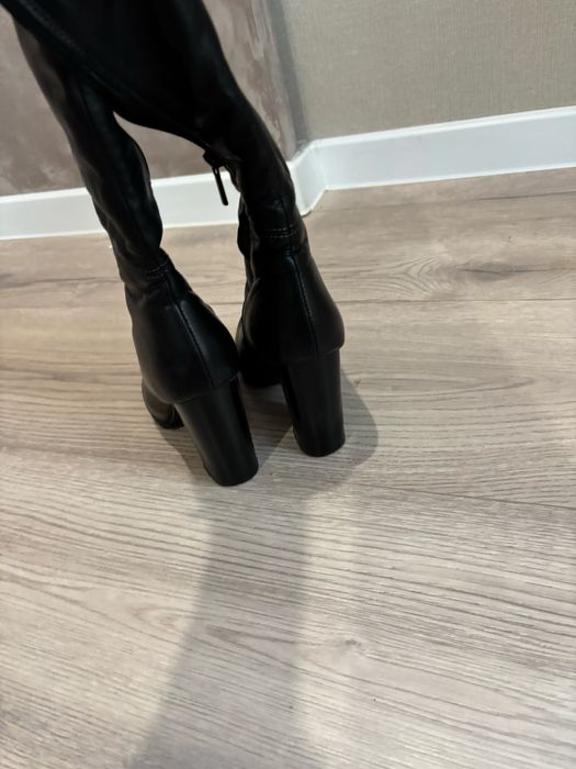 Продам чоботи жіночі зимові