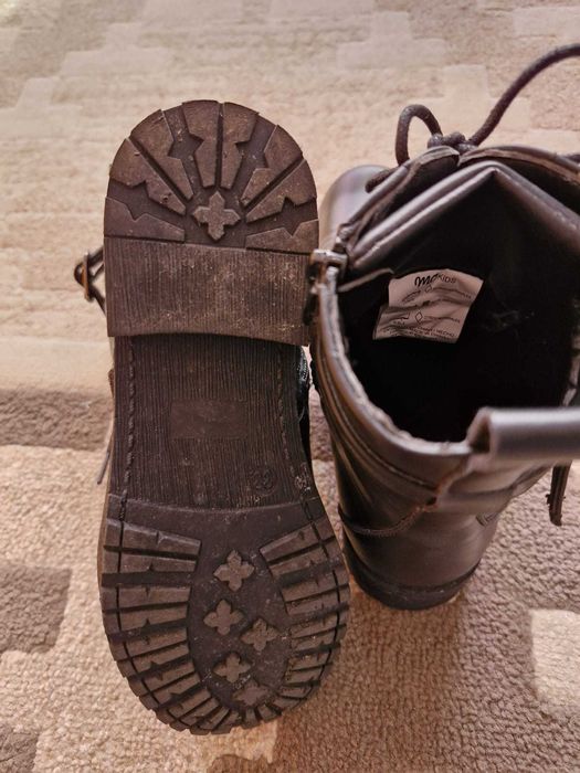 Botas menina Tam. 33 usadas
