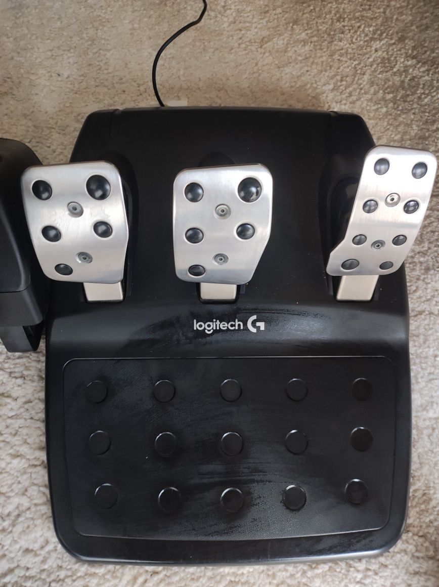 Logitech G29 (Pouco uso)