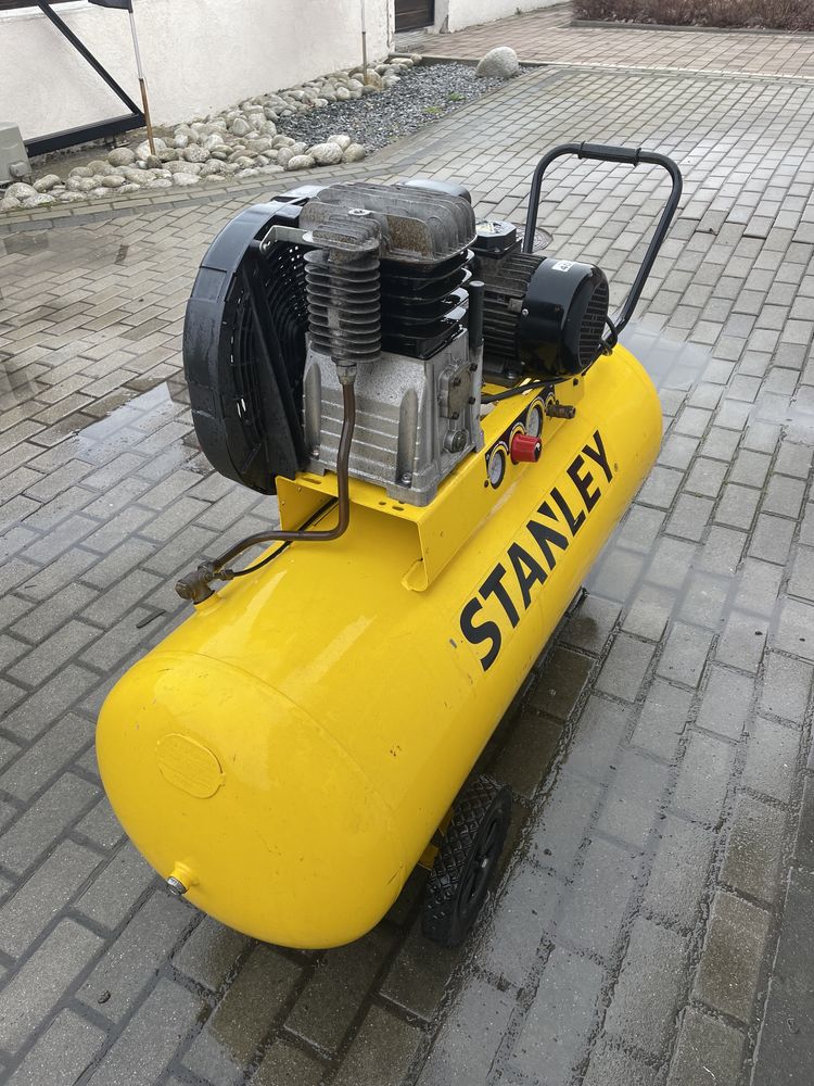 Kompresor stanley 200l