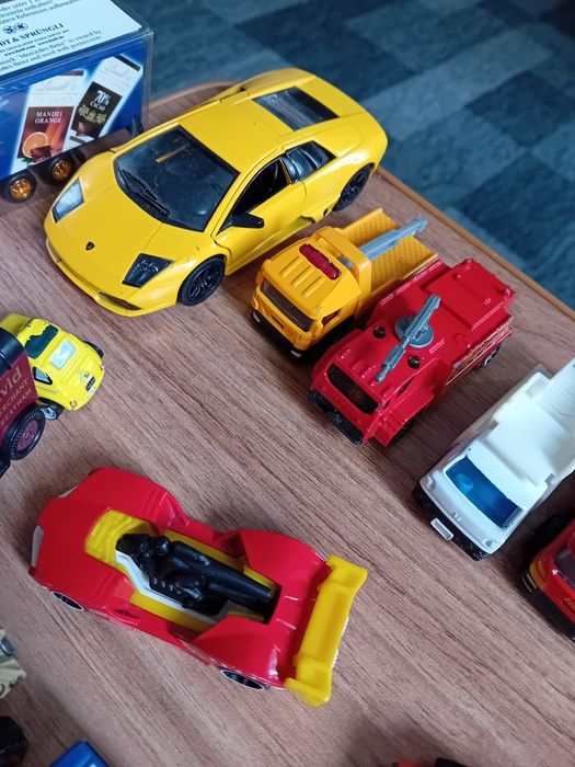 Машинки модельки,різні