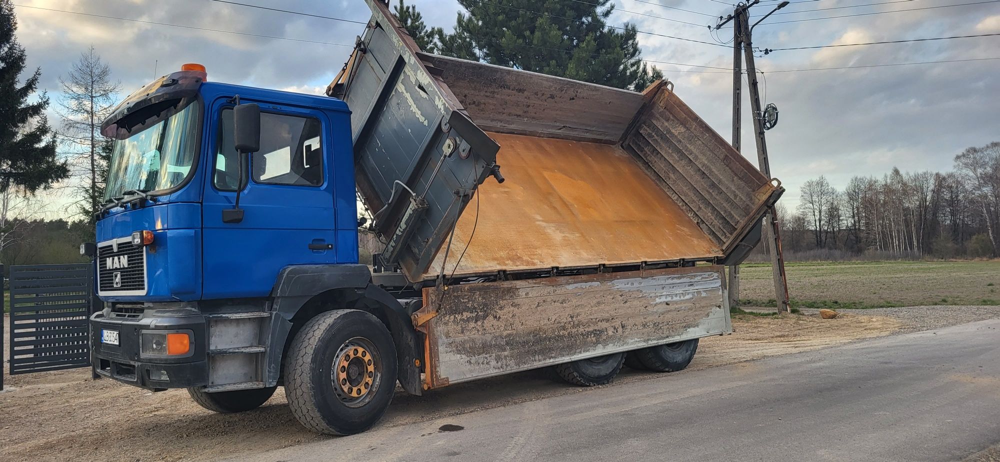 Sprzedam Man F2000 33.403