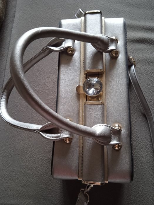 Продам сумку на длинной ручке