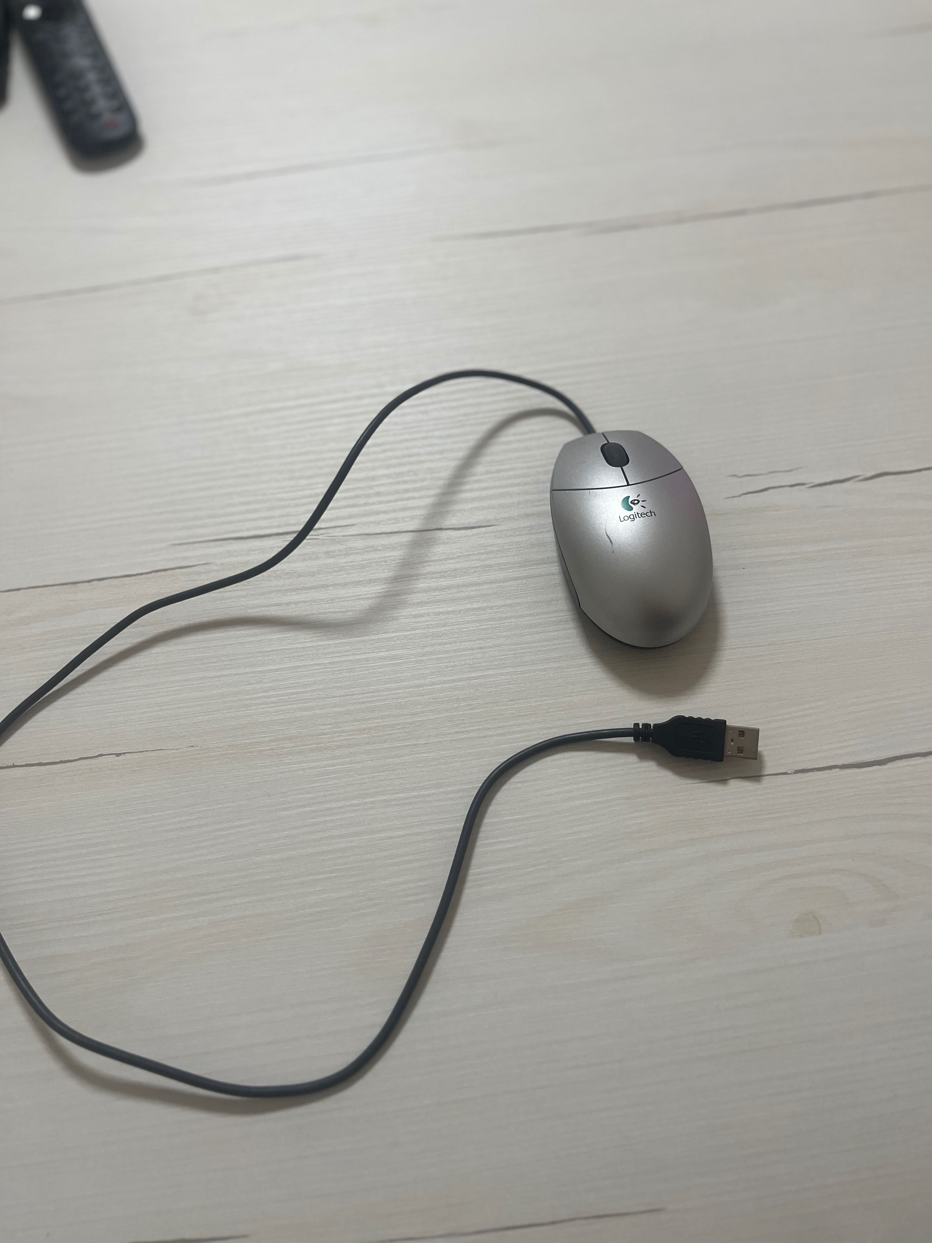 Rato USB Logitech – Cinzento, Funcional e Prático