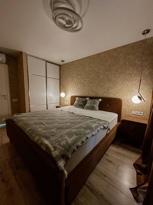 Продаж 2-к квартири метро Голосіївська