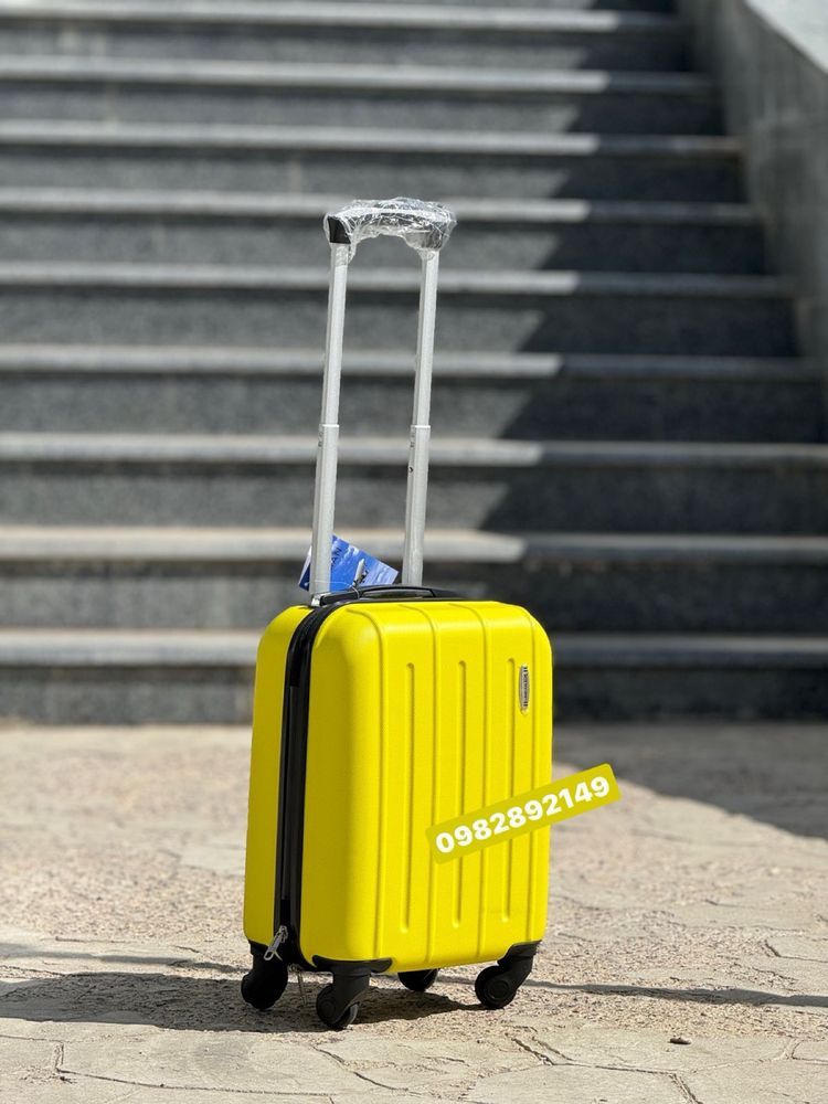 Лоукост 40*30*20 low cost wizzair чемодан валіза дорожня сумка з колес