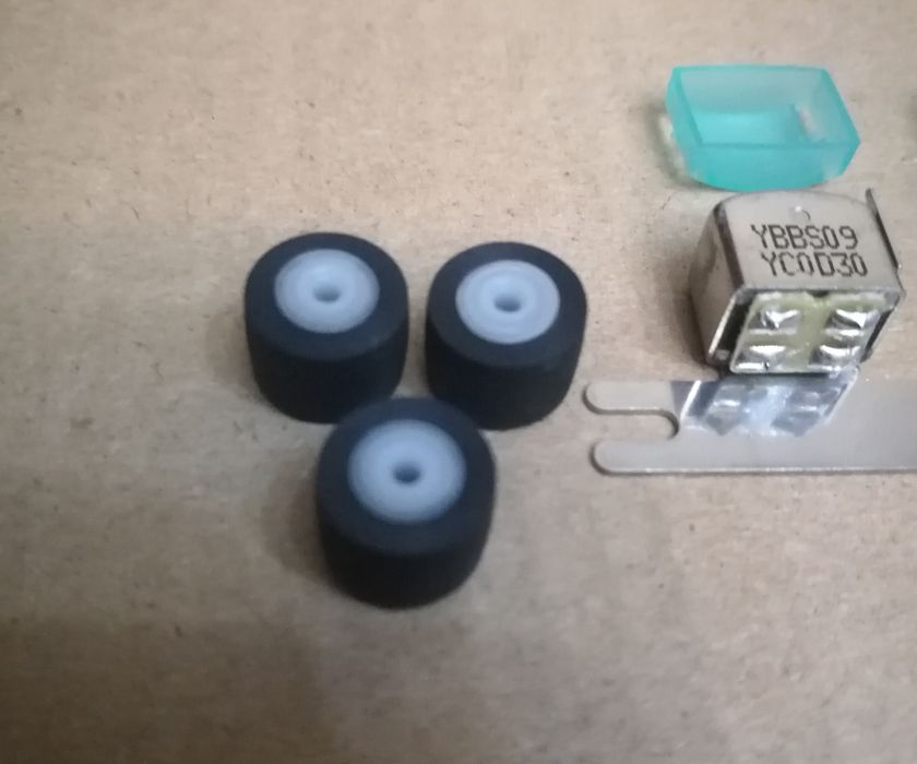 Магнитные головки для кассетных магнитол, регуляторы громкости Sharp .