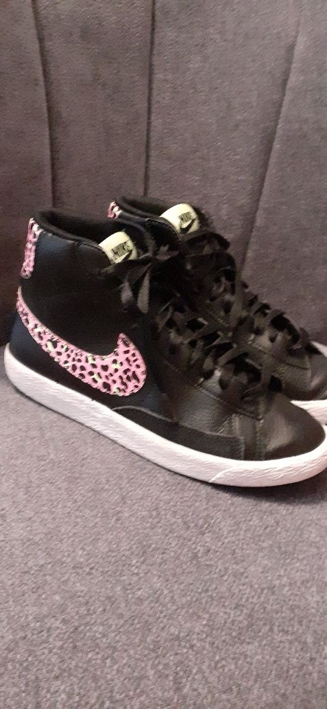 NIKE Damskie ,młodzieżowe BLAZER MID GS