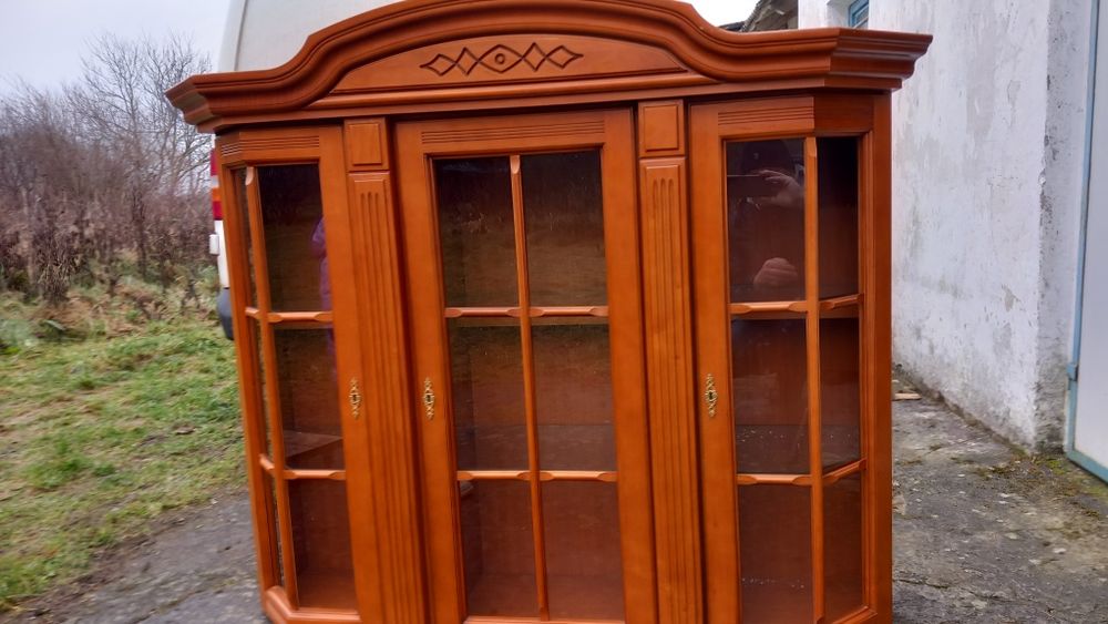 Kredens.witryna.komoda drewniana