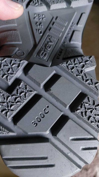 Cупер надійний черевик