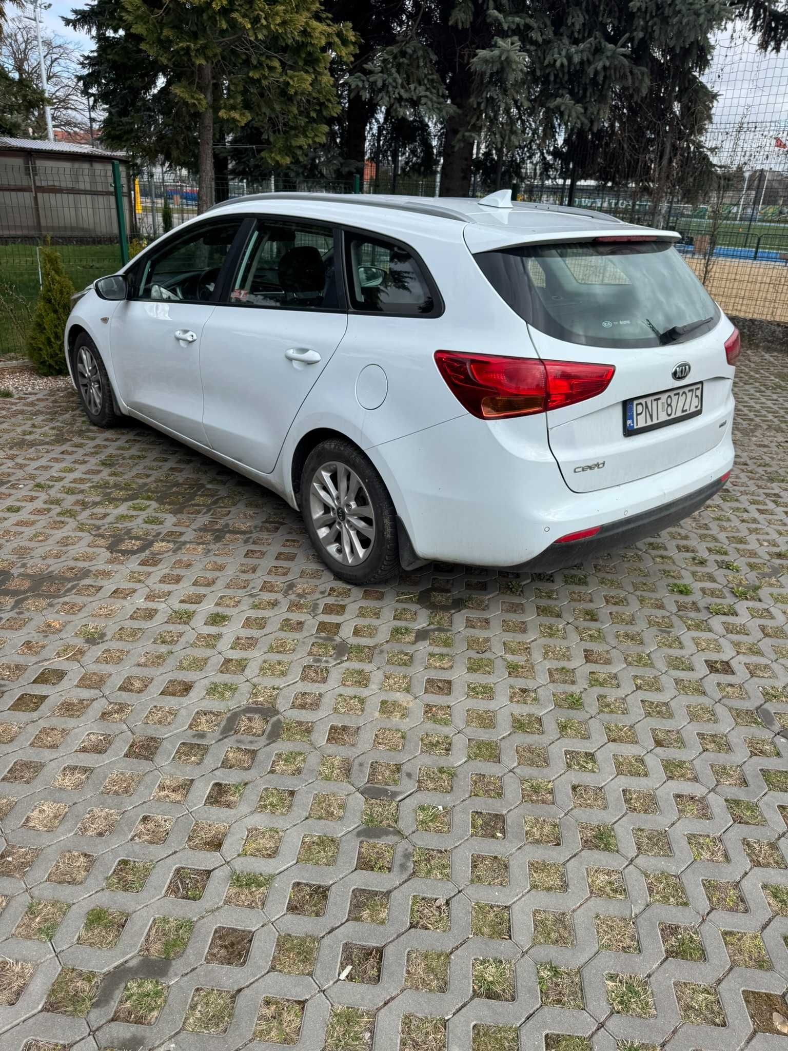 KIA CEED KOMBI 1.6D Polski Salon , Automat , Faktura