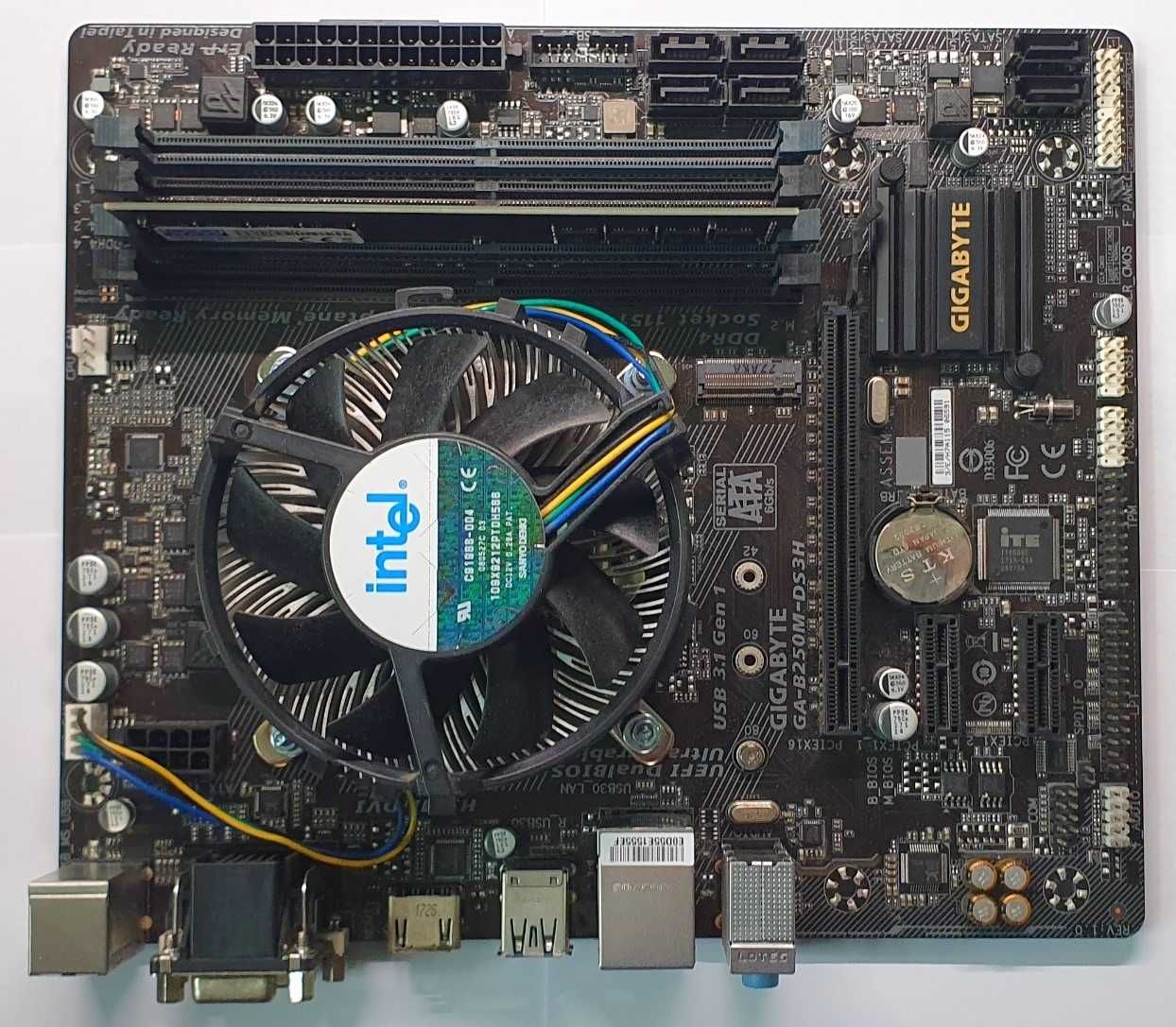 Płyta główna GIGABYTE GA-B250M-DS3H procesorem i5 7500 + 8Gb Ram DDR4