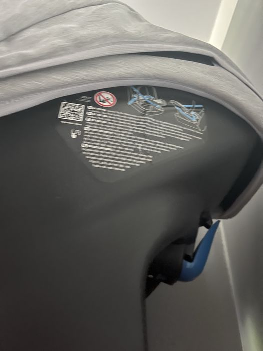 Автокрісло переноска до 13 кг в чудовому стані