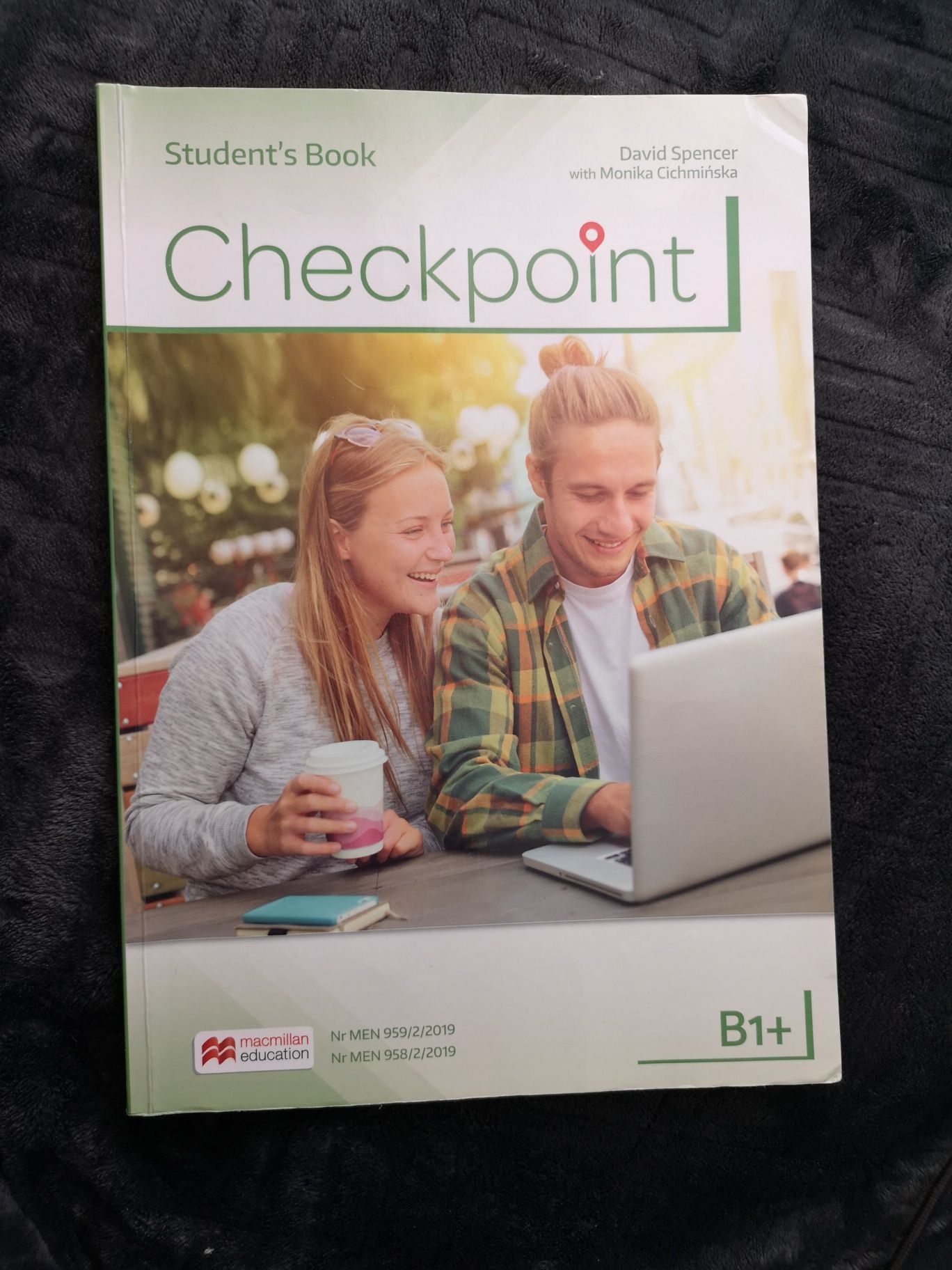"Checkpoint b1+" podręcznik
