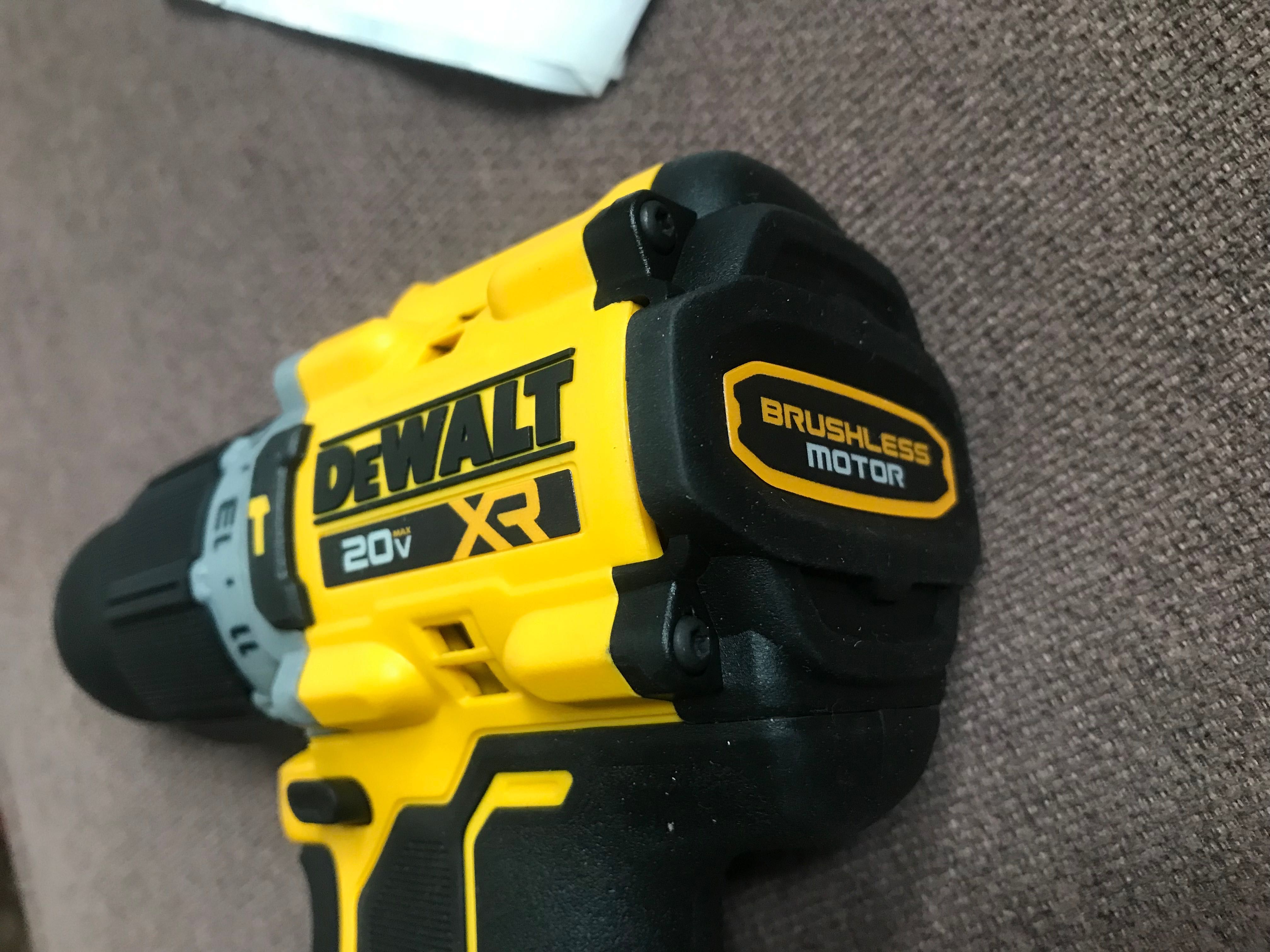 wiertarko-wkrętarka DeWalt DCD805 18 - 20 Volt  90Nm