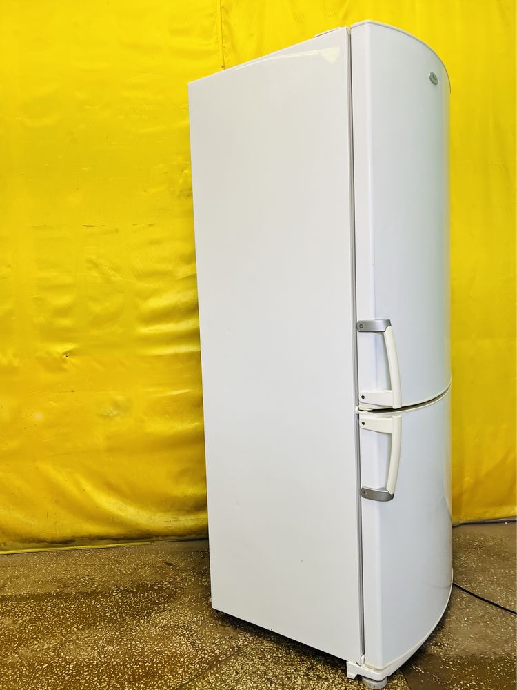 Двухкамерный холодильник Whirlpool 70cm NoFrost
