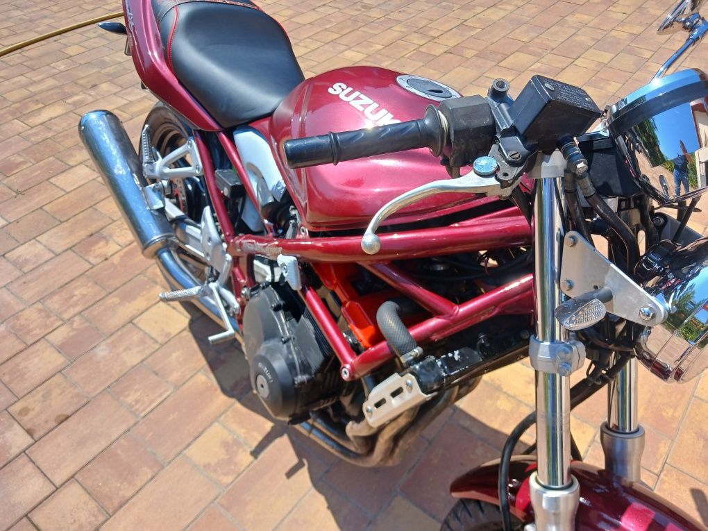 Suzuki bandit 400