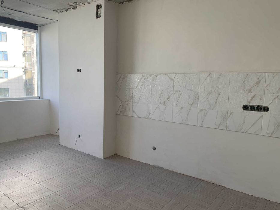 1 квартира ЖК "Приморские Сады". Частично ремонт. Дом сдан!