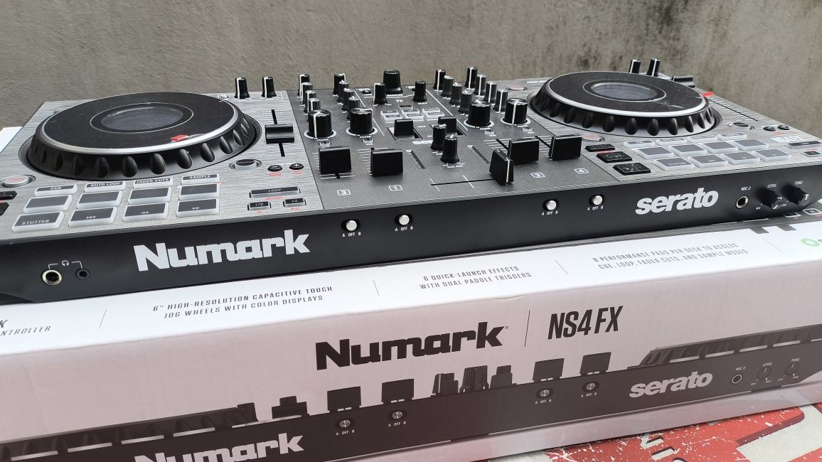 Numark NS4FX nova