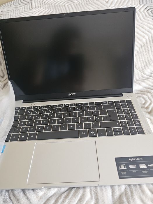 Portátil Acer com garantia