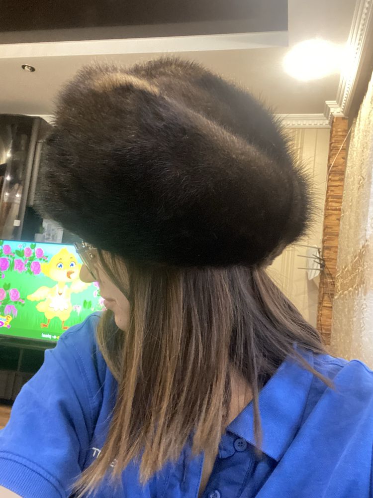 Шапка норкова жіноча