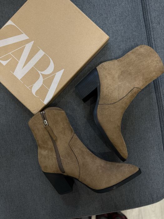 Zara козаки чоботи 37 розмір