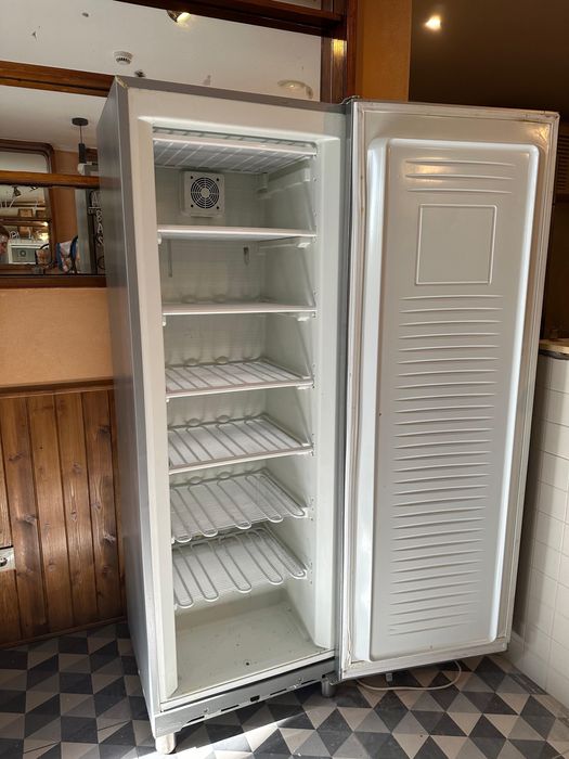 Congelador em ótimo estado – Alfama