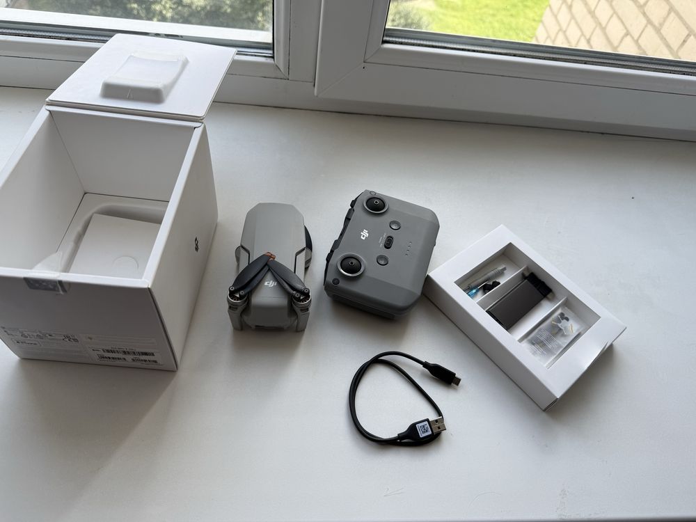 Квадрокоптер DJi mini 2