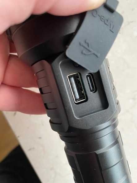 Latarka LED akumulatorowa taktyczna MOCNA POWERBANK