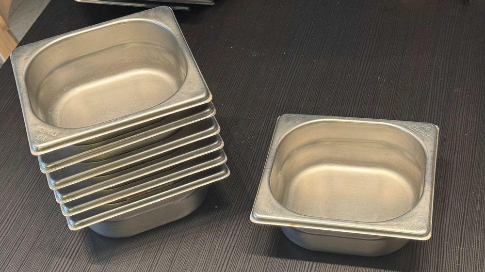 Conjunto de recipientes em Inox com tampa para restauração