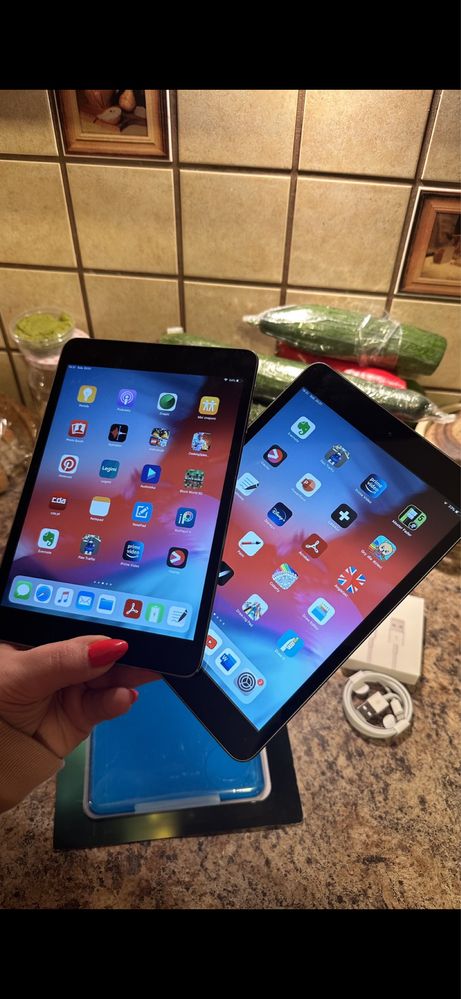 Tablet iPad Apple - super stan + nowy kabel + nowe etui