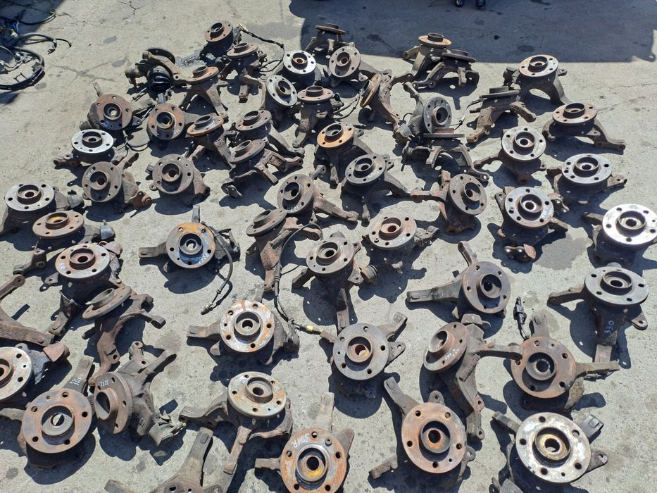 Цапфа.поворотний кулак.Renault Trafic.Opel Vivaroel