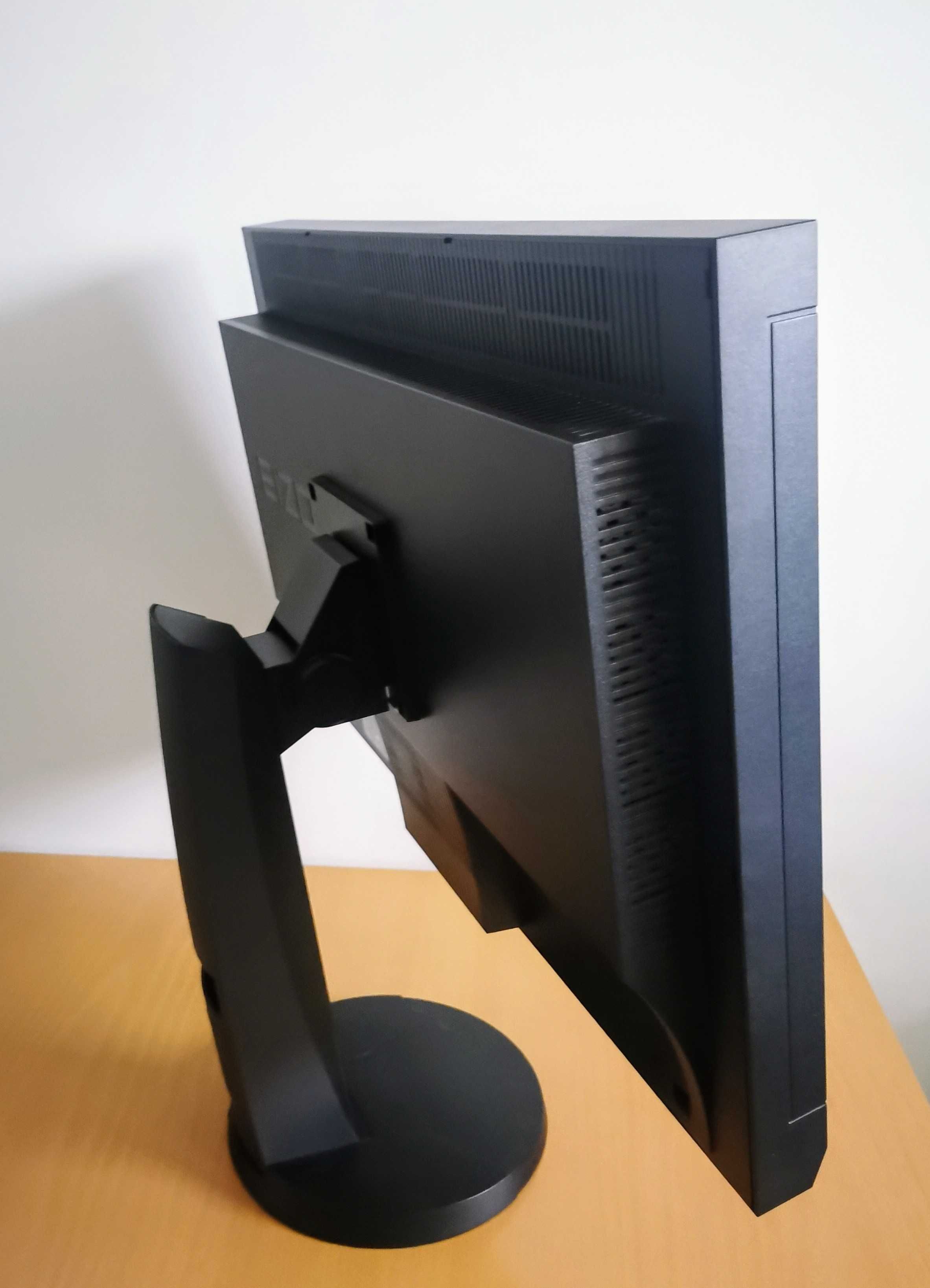 Monitor EIZO ColorEdge CX241_stan - jak nowy